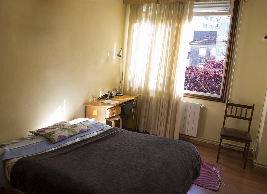 Hostal A Pedra Vigo Exterior photo
